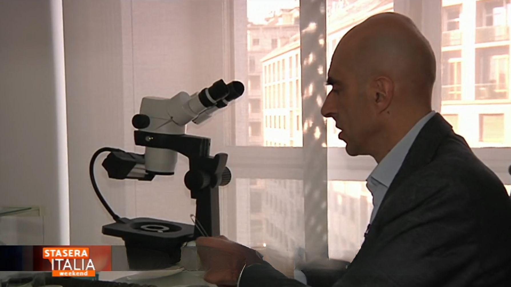 Roberto Gai interviene in TV come esperto di valutazione diamanti (immagine Le Iene)